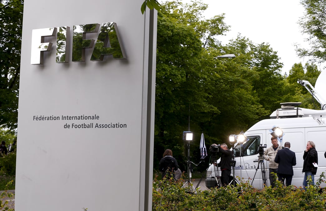 Reunion extraordinaire du comite de la fifa en juillet