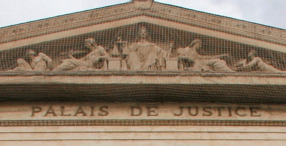 Le frere d’un kamikaze du 13 novembre condamne a 9 ans de prison