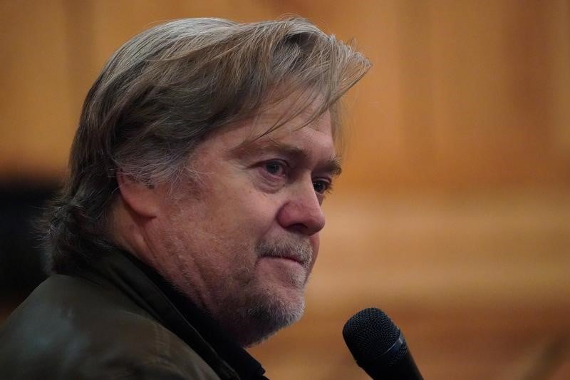 Steve bannon entendu par une commission parlementaire