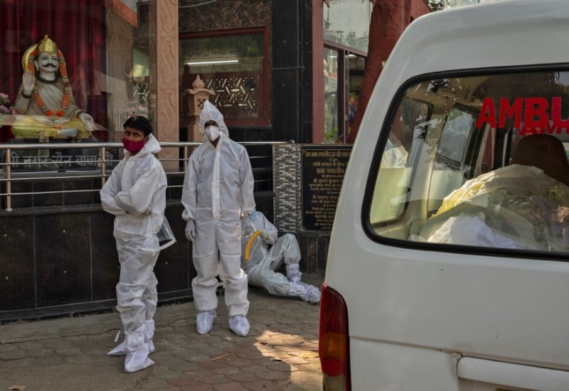 Avec plus de 190.000 cas de coronavirus, la gestion de la crise en inde fait debat