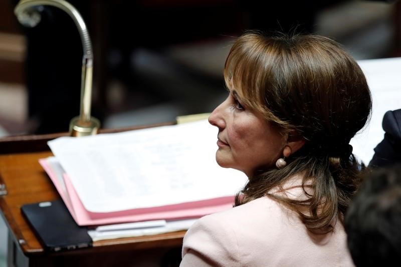 La cre rejette la demande de revision des tarifs emise par royal