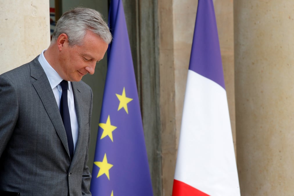 Convergence patronat-gouvernement sur une prime aux salaries, dit le maire