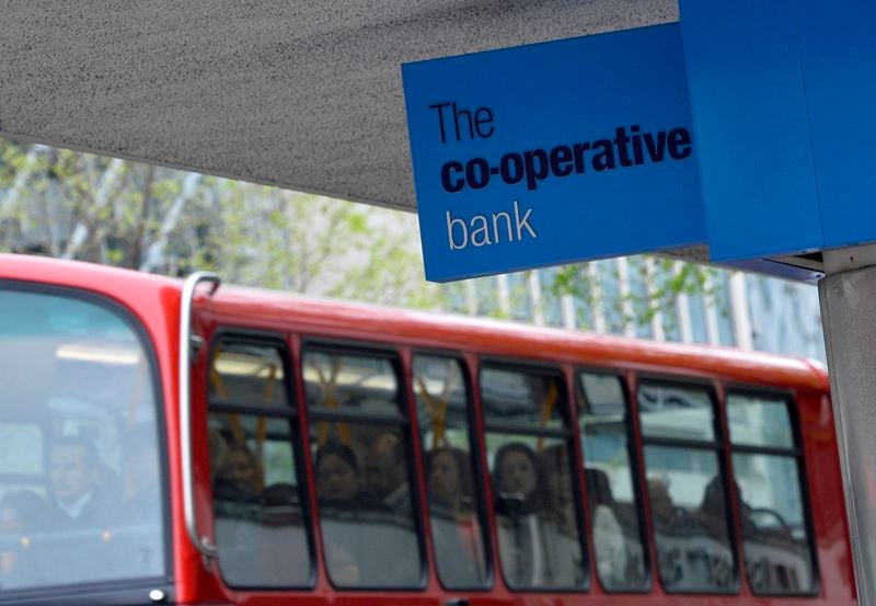 Co-op Bank s'excuse, pas de bonus pour les ex-dirigeants
