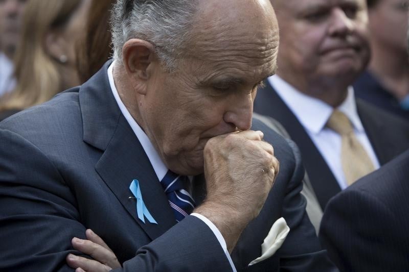 Rudy giuliani se rallie a donald trump