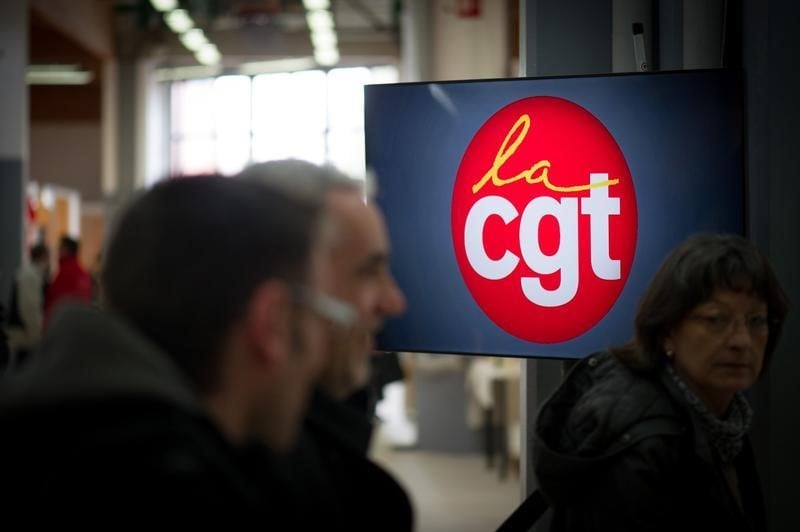 Des syndicats s'opposent a une representation unique du personnel