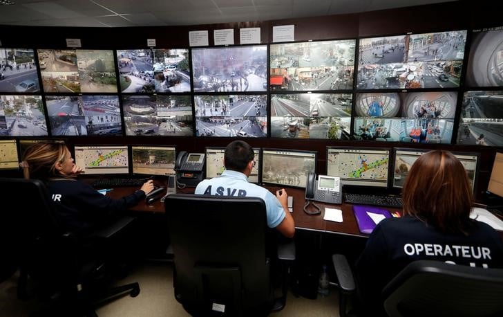 Les juges a la police de nice dans l'enquete sur le 14-juillet