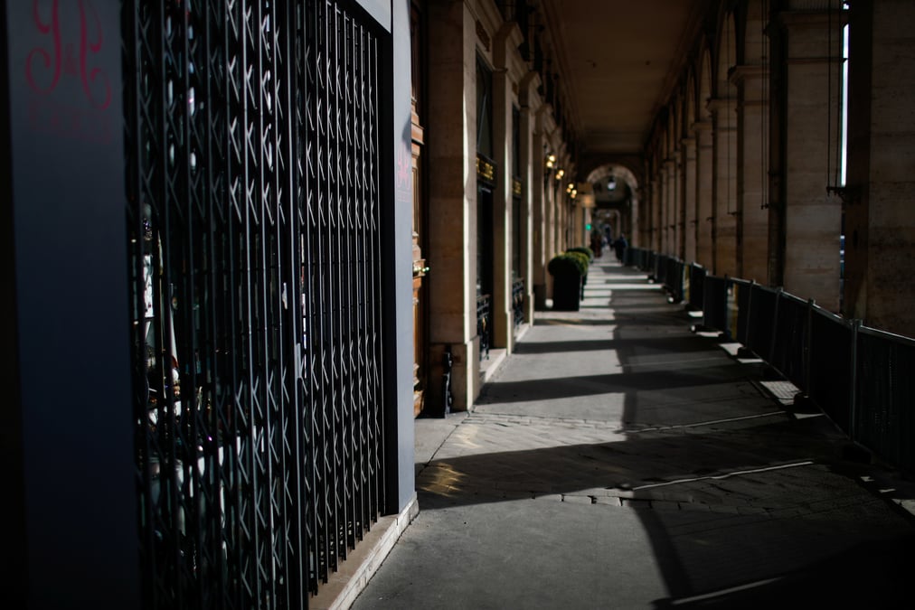 France: une reouverture le 15 mai reste soumise a l'evolution sanitaire, dit borne