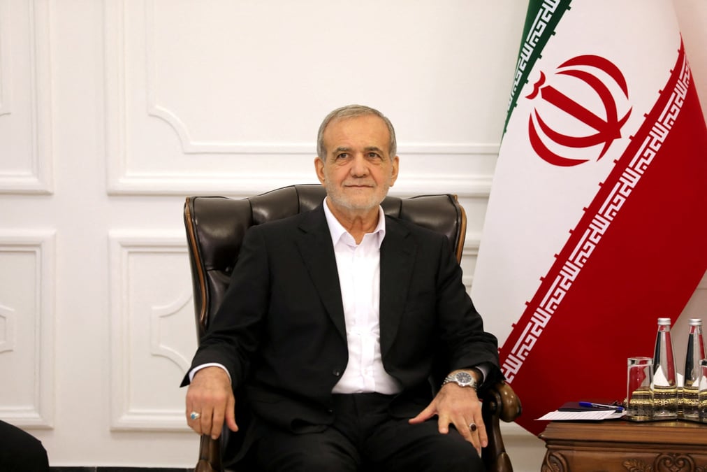 Le president iranien massoud pezeshkian est arrive en irak