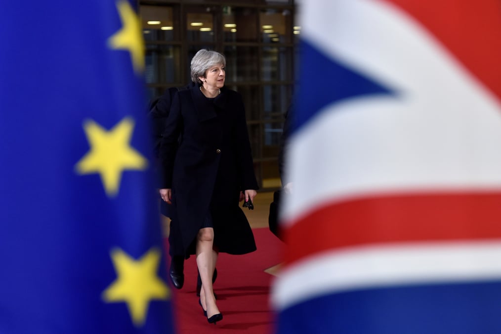 Londres aura un accord sur mesure avec l'ue, promet theresa may