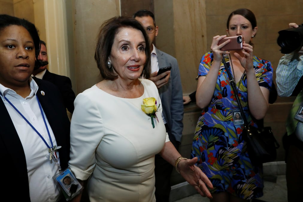 Usa: nancy pelosi accuse trump de "dissimulation"