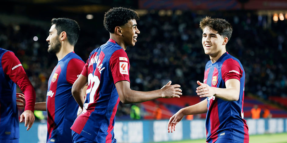 Lamine Yamal et Pau Cubarsí au stade olympique de Barcelone, le 11 février.