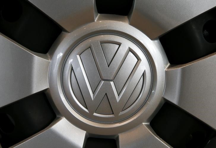 Des institutionnels portent plainte contre vw en allemagne