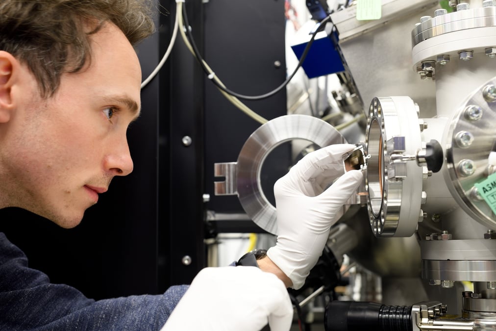 ASML, photolithography,