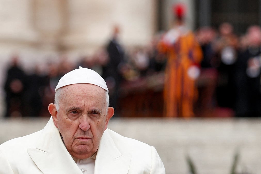 Photo du pape francois assistant lors de la messe des rameaux au vatican