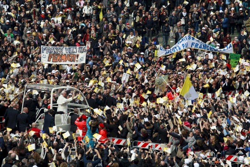 Le pape a naples