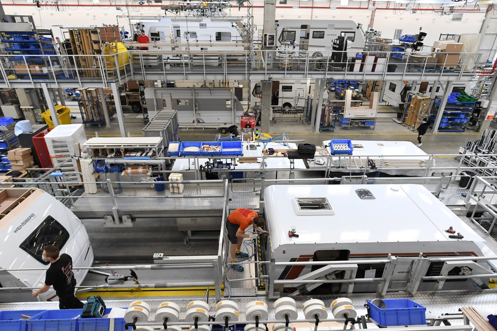Zone euro: la production industrielle progresse plus que prevu en juillet