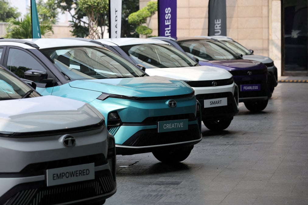 Des voitures tata motors a new delhi en inde