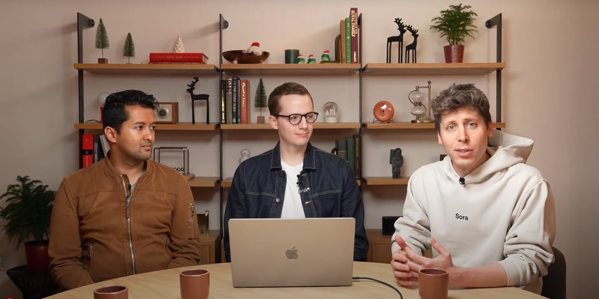 Sam Altman (à droite) et ses équipes présentent Sora lors du 3ème jour du calendrier d'OpenAI, sur YouTube.