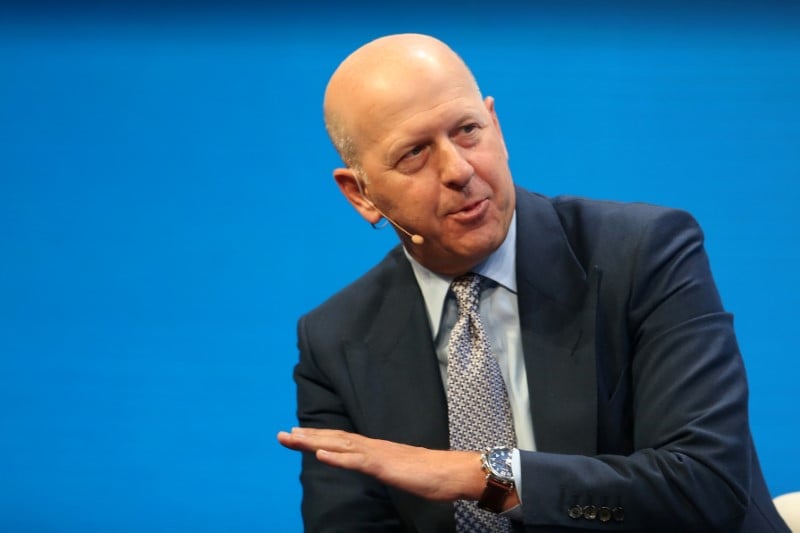 Goldman sachs: schwartz s'en va, solomon favori pour devenir pdg