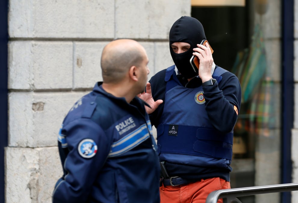 Gardes a vue prolongees pour les quatre interpelles de lyon