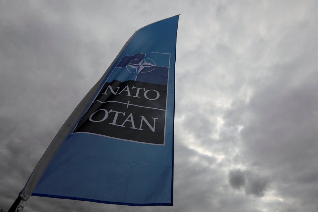 Ukraine: renforts militaires de l'otan, entretien entre biden et des dirigeants europeens