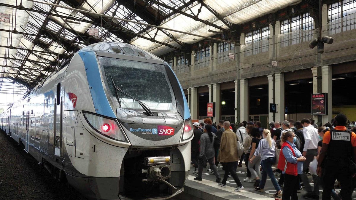 Un Transilien à quai gare Saint-Lazare à Paris. (Photo d'illustration)