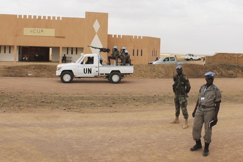 Trois casques bleus blesses au mali par l'explosion d'une mine