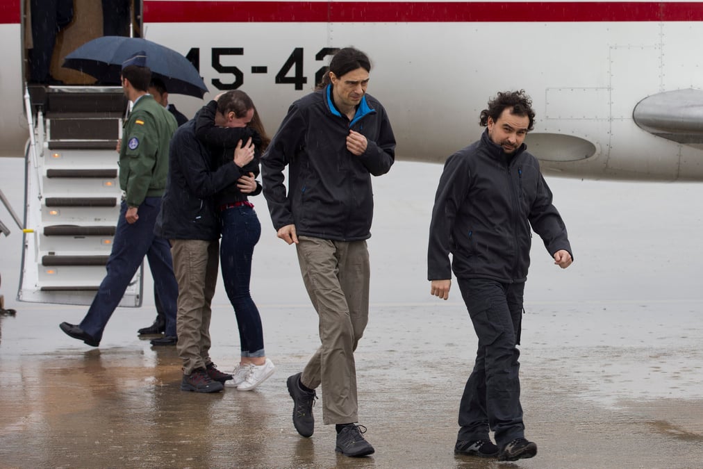 Les trois journalistes liberes en syrie de retour en espagne