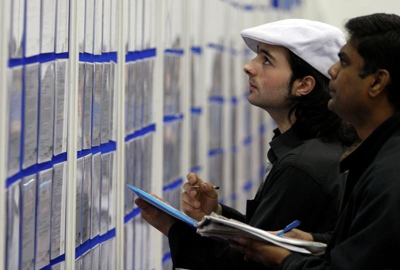 Zone euro: taux de chomage stable a 9,3% en mai