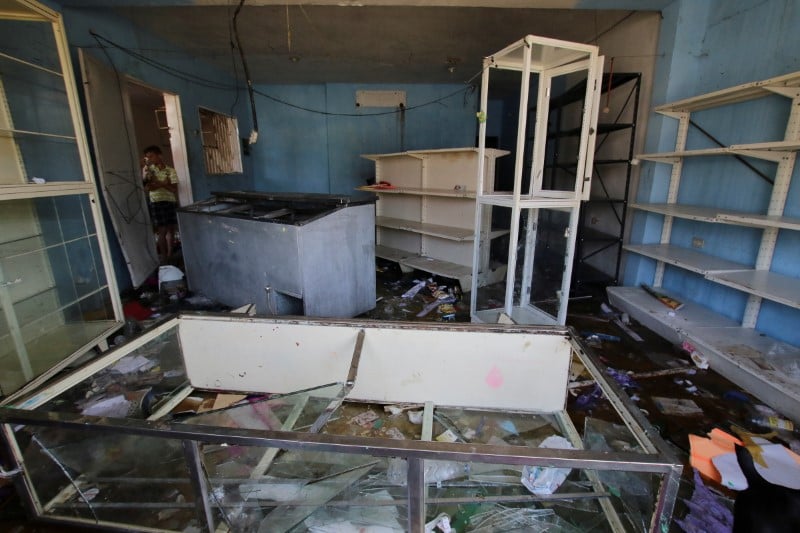 Nouveaux pillages et manifestations dans une ville du venezuela