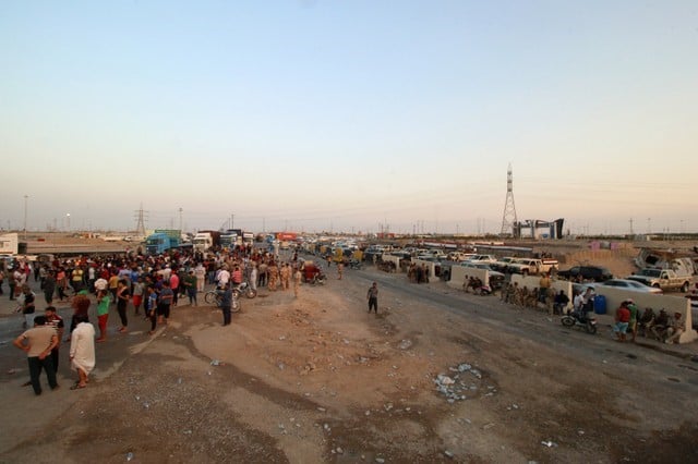 Irak: des manifestants tentent d'envahir un batiment gouvernemental a bassorah