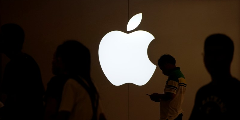 Un adolescent australien arrete pour avoir pirate des donnees d'apple