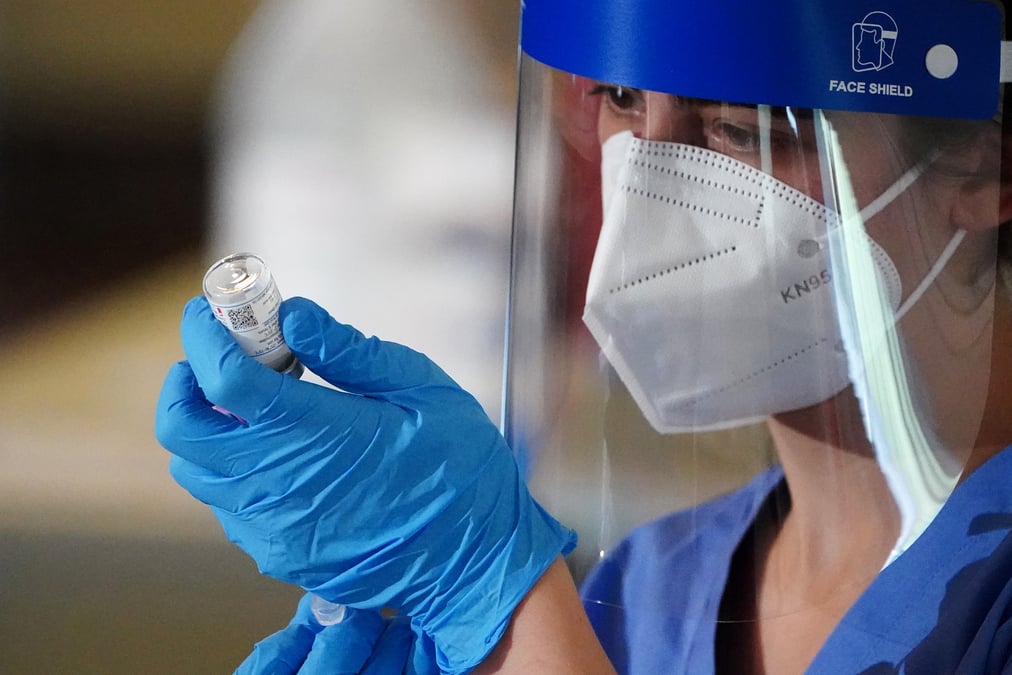 Coronavirus: l'ema se reunit a nouveau pour se prononcer sur le vaccin de moderna