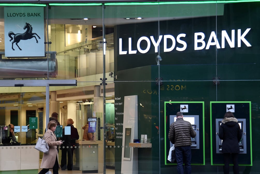 Lloyds cede a barclays un portefeuille immobilier irlandais