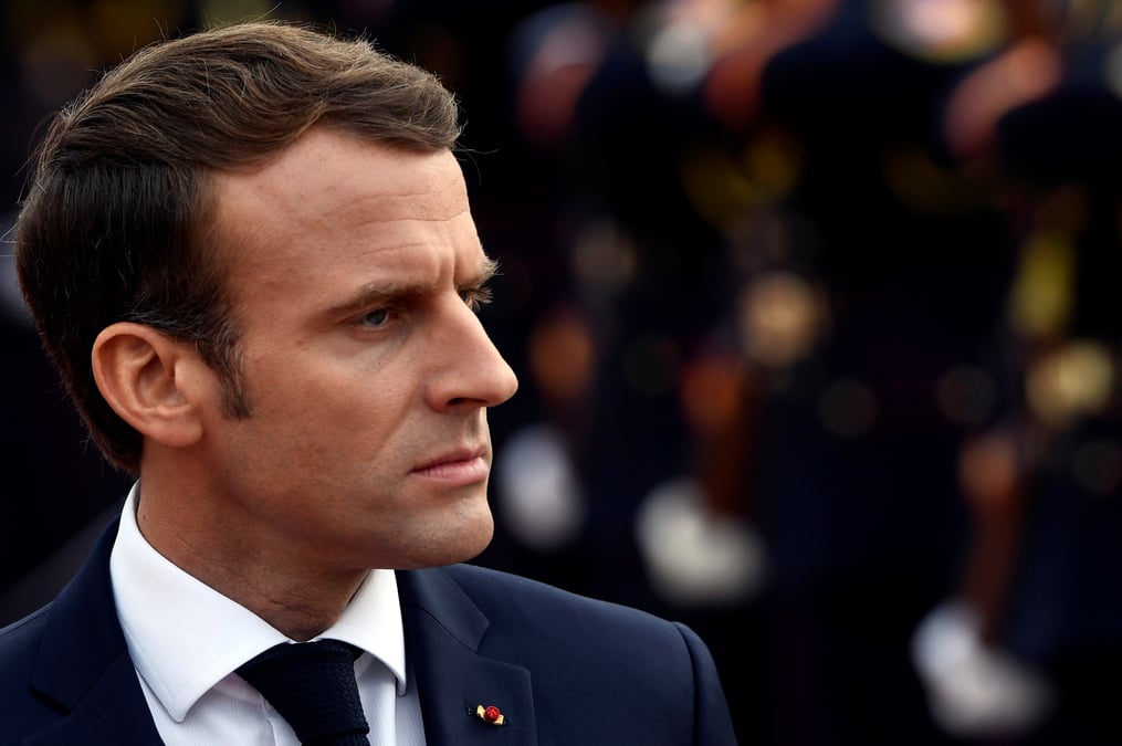 Accuse de "deni", macron riposte a xavier bertrand
