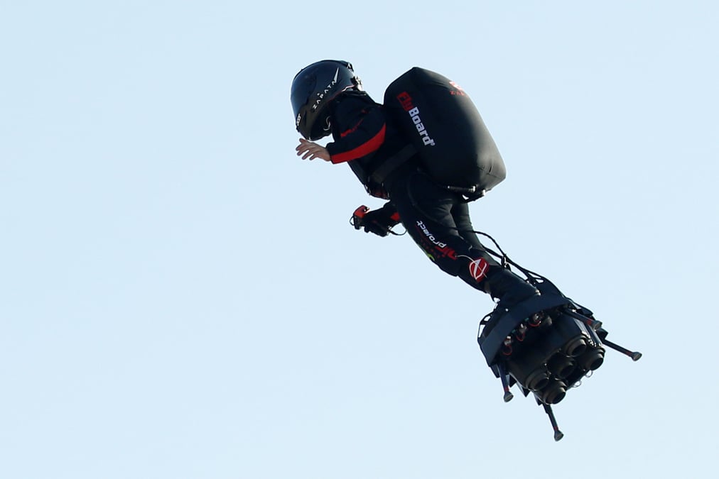 Echec de la 1ere tentative de traversee de la manche en flyboard