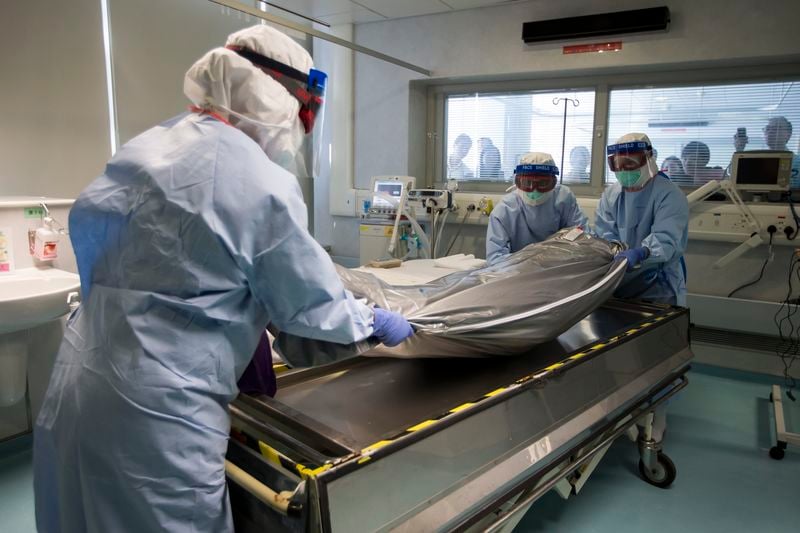 Un Britannique guéri d'Ebola par un traitement expérimental