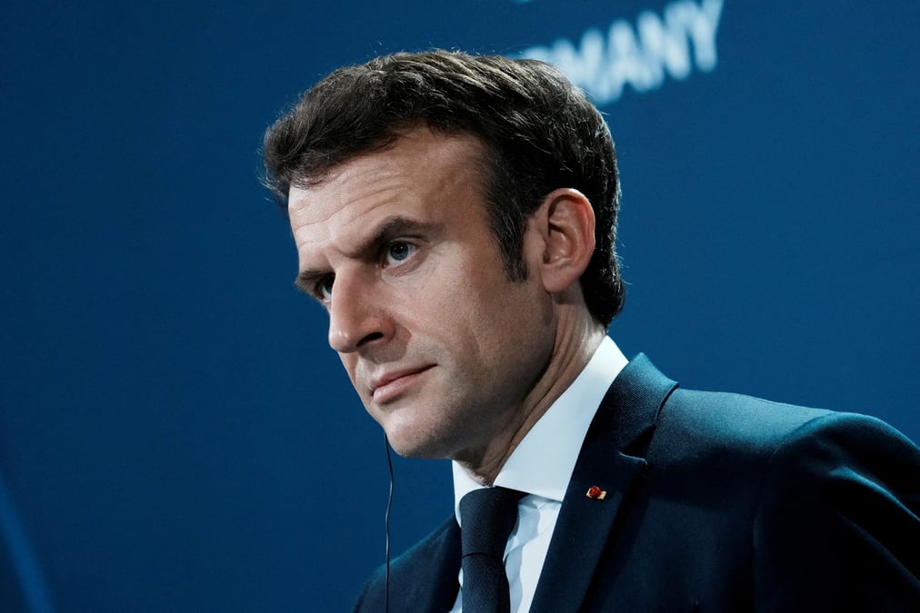 Ukraine: emmanuel macron reunit un conseil de defense a 09h00