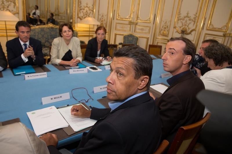 Les francais privilegient le dialogue social