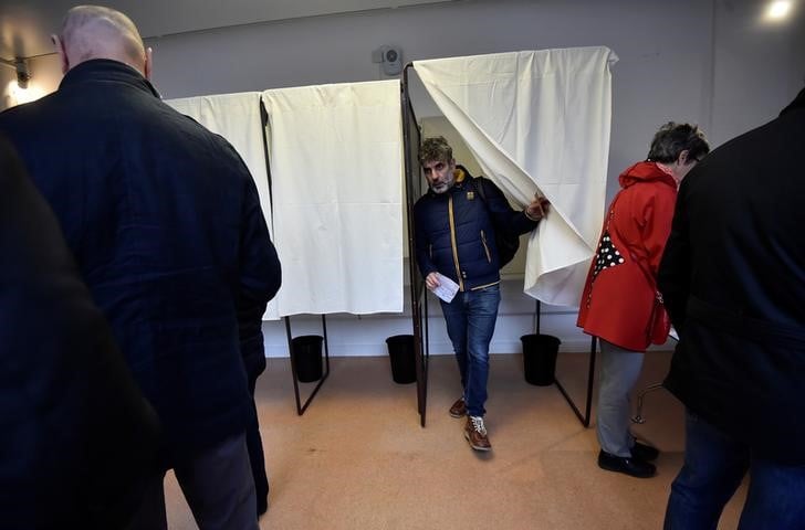 Taux de participation au second tour de 28,23% a midi