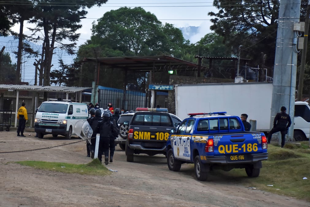 Six morts apres une emeute dans une prison de l'ouest du guatemala