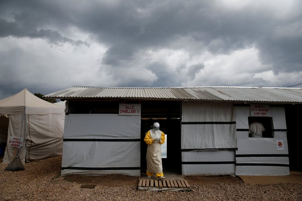 Ebola en rdc: un quart des contaminations ne sont pas detectees, selon l'oms