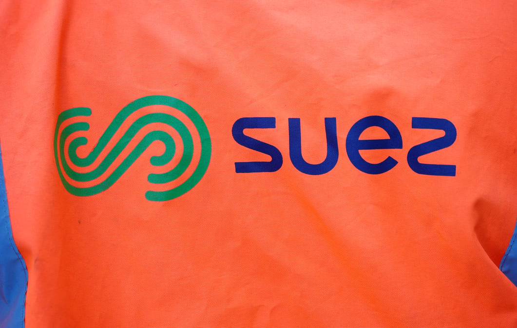 Les salaries de suez se renforcent au capital en pleine bataille contre veolia