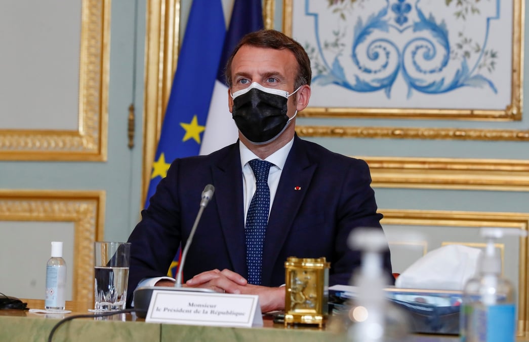 Bloquer toutes les exportations de vaccins serait une "erreur", selon macron