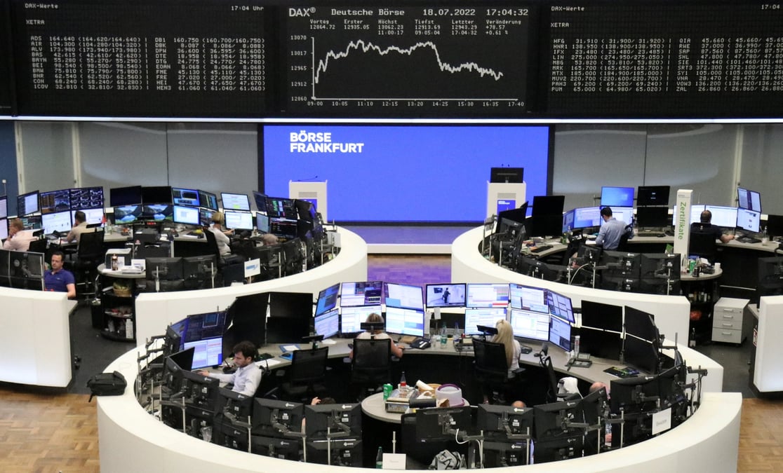 Les actions en europe montent timidement, vigilance sur l'italie