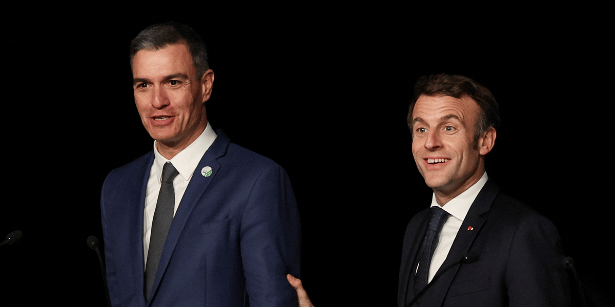 Photo du premier ministre espagnol pedro sanchez et d'emmanuel macron