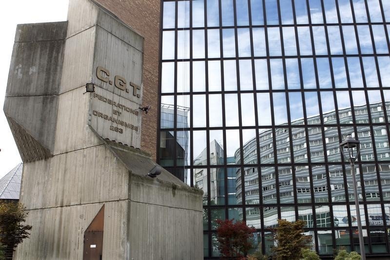 Une nouvelle direction pour la cgt, qui espere sortir de la crise