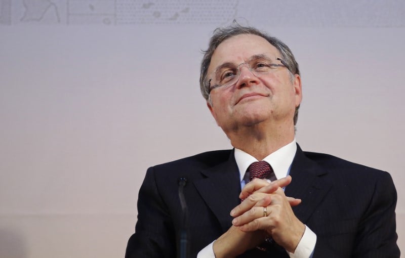 Visco reconduit pour six ans a la tete de la banque d'italie