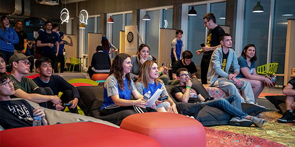 L'Ecla Campus, à Massy-Palaiseau, un nouveau concept de coliving géant pour étudiants, chercheurs et jeunes actifs.