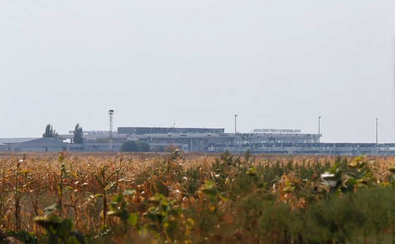 Violents tirs d'artillerie près de l'aéroport de Donetsk